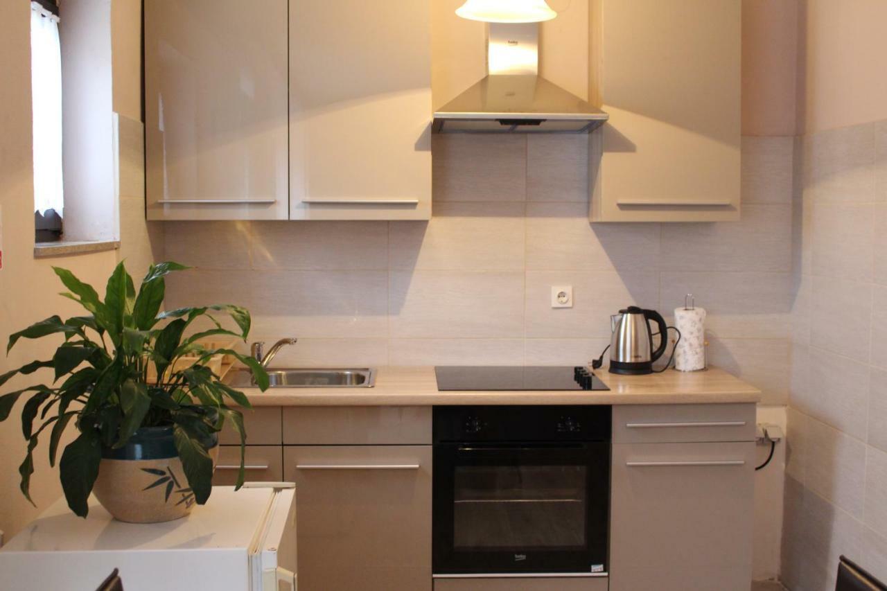 Apartment Paula Слунь Екстер'єр фото