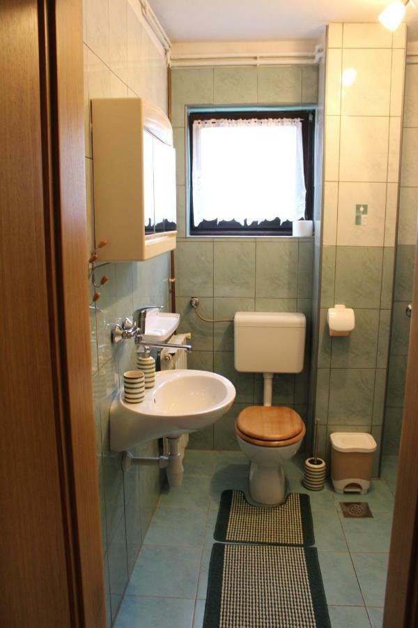 Apartment Paula Слунь Екстер'єр фото