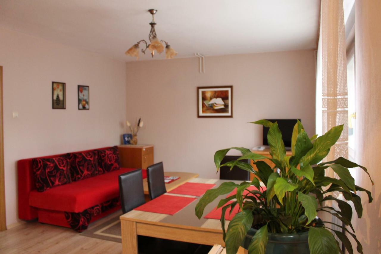 Apartment Paula Слунь Екстер'єр фото