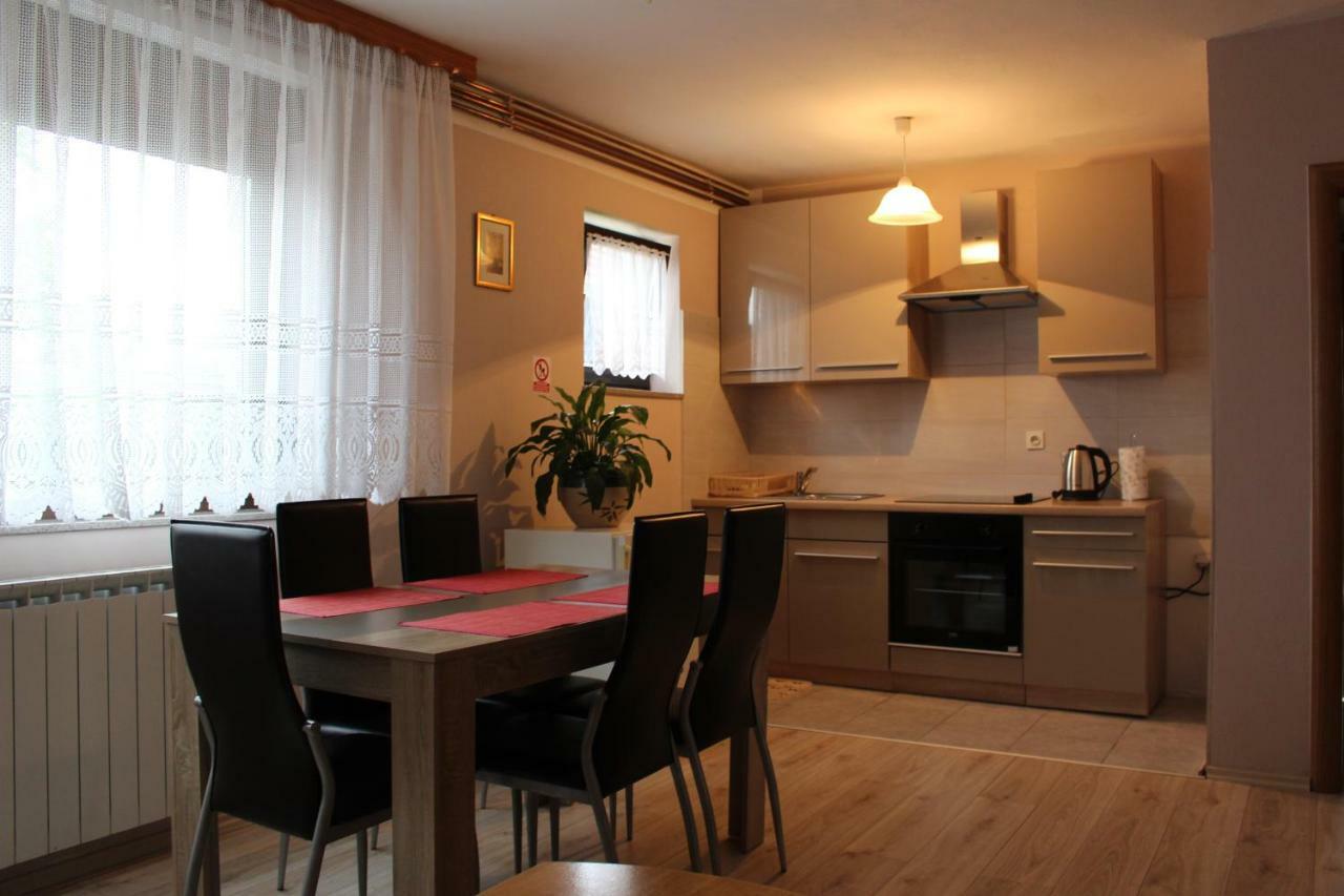 Apartment Paula Слунь Екстер'єр фото