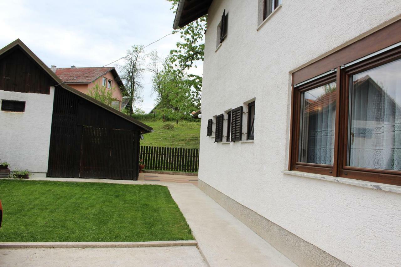 Apartment Paula Слунь Екстер'єр фото